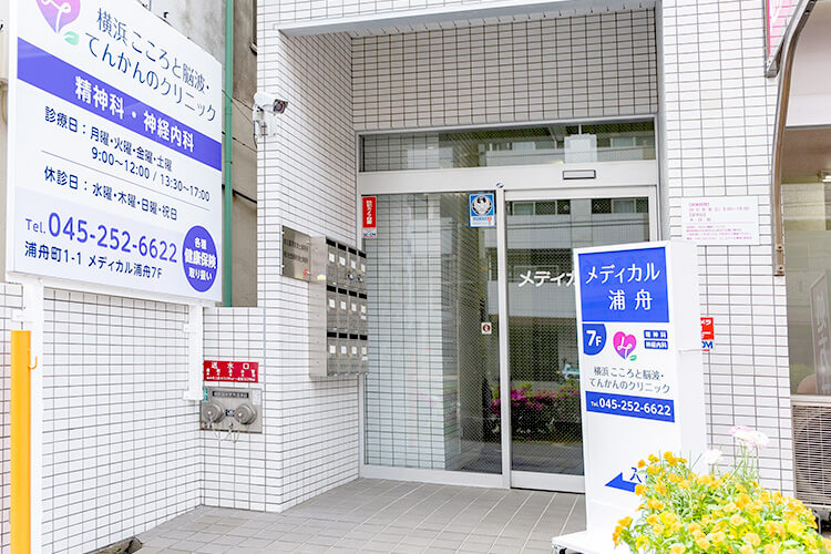 建物入り口